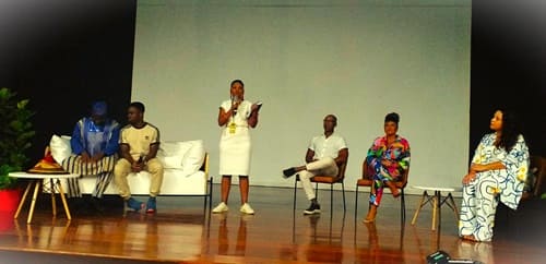 1 adriana feira preta 1 papo reto