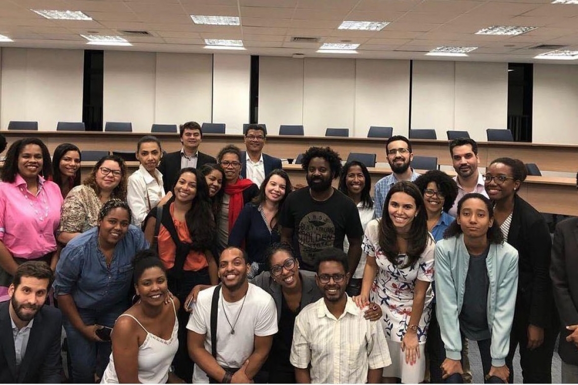 Um GUETTO do tamanho do Brasil